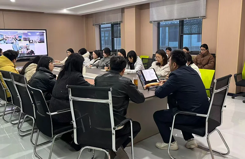 B2B Service Team